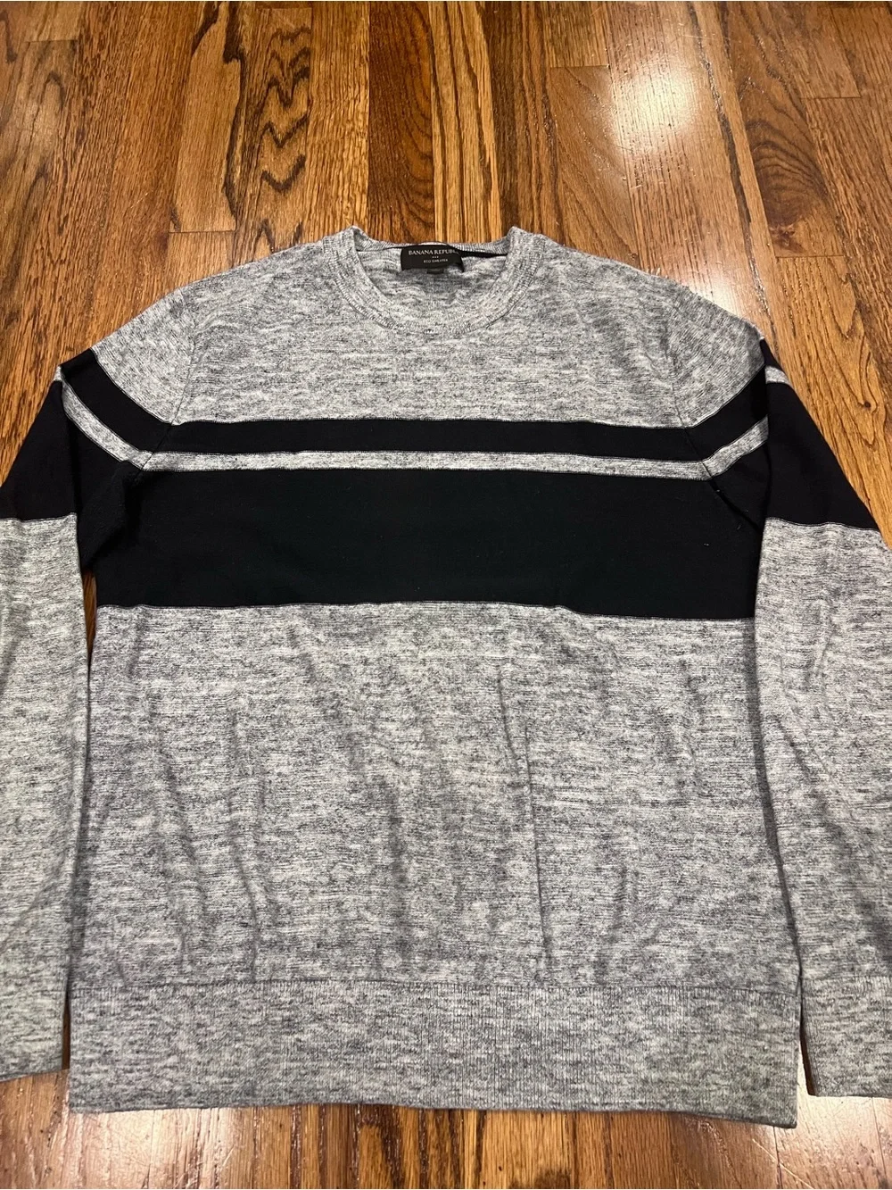 Banana Republic Men's Eco Sweater Crew Neck Grey Black Size Small